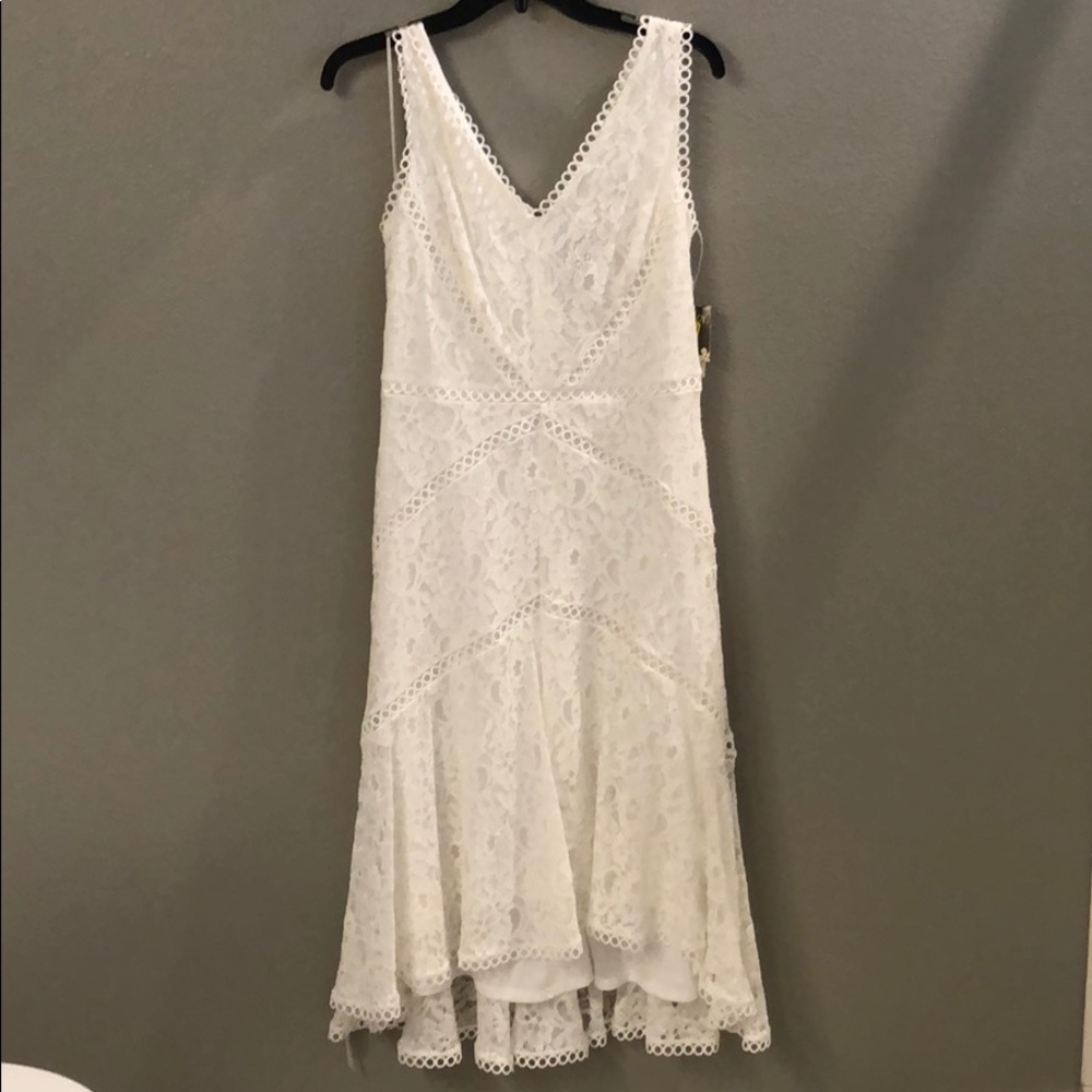 BRAND NEW Taylor White Dress. Fit and Flare.